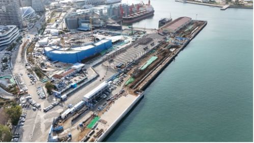 百年碼頭煥新 青島國際郵輪港區(qū)二號碼頭16號泊位主體完工，邁向現代化碼頭建設與管理新篇章